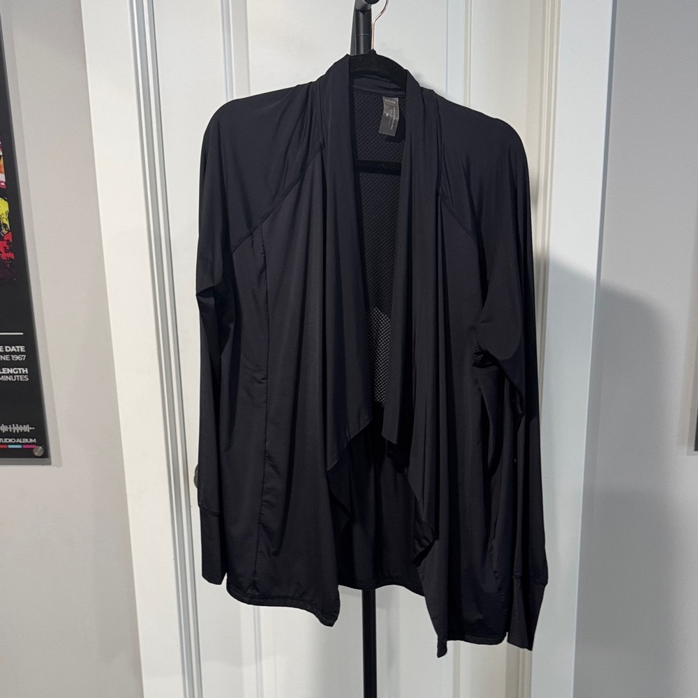 Zuda Women's Black Open-Front Jacket